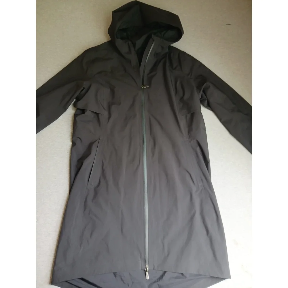 Lululemon Jacket 10 Rain Rebel Hooded Parka Waterproof Outdoor Full Zip Black